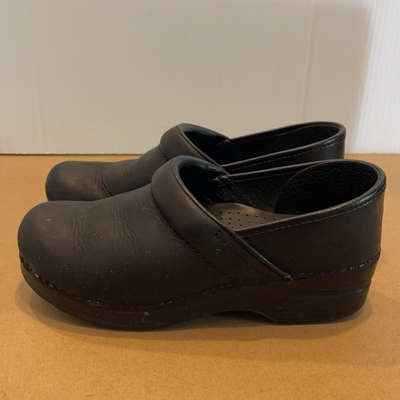Dansko Clog - Picture 4 of 7